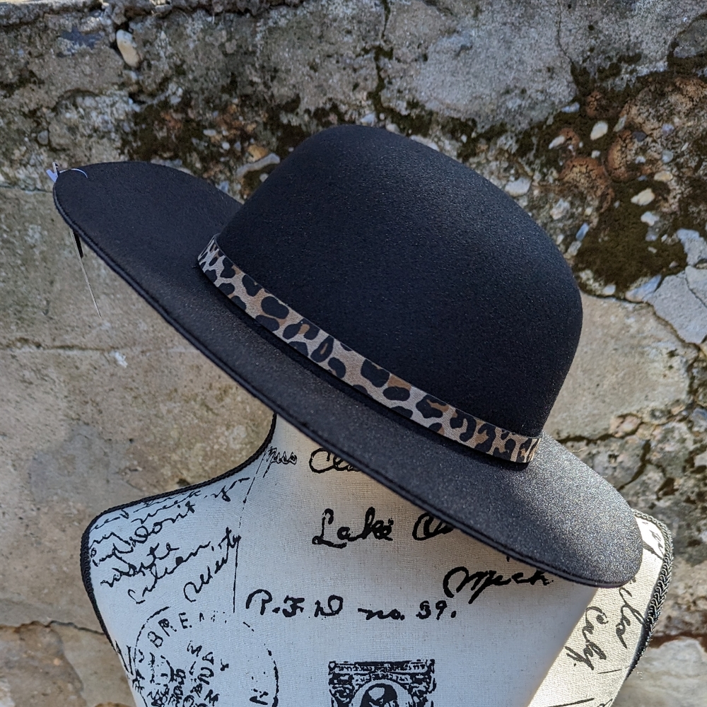 Torrid Hat with Cheetah Print